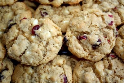 Oatmeal cookies with white chocolate and dried cranberries