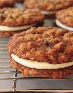 Oatmeal cream pies