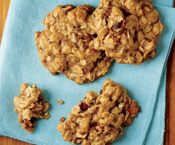Oatmeal date cookies