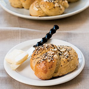 Oatmeal knots
