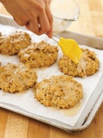 Oatmeal-maple scones