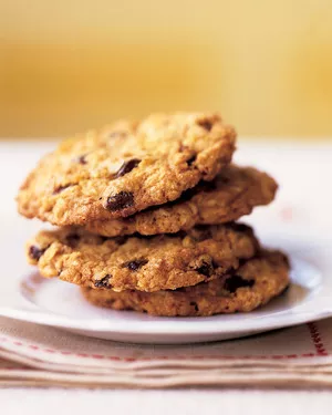 Oatmeal raisin cookies