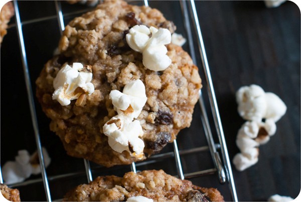Oatmeal raisin popcorn cookies