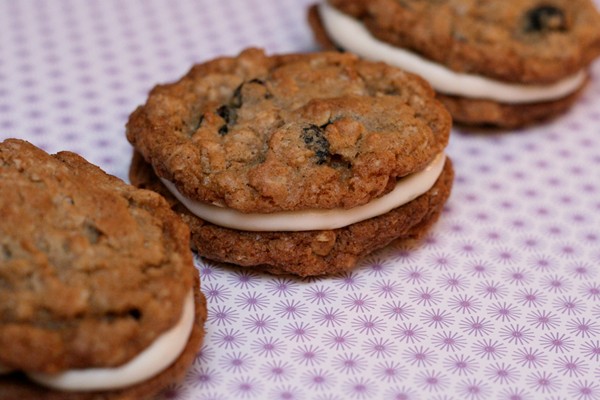 Oatmeal raisin sandwich cookies