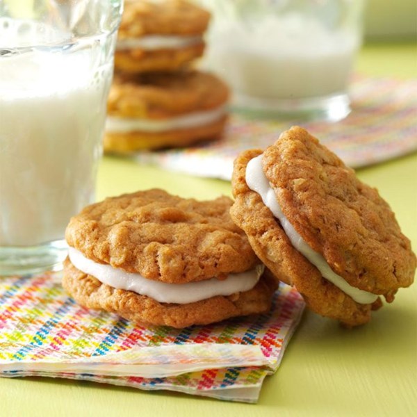 Oatmeal sandwich cookies 