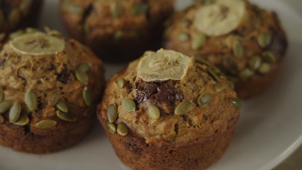 Oaty banana muffins