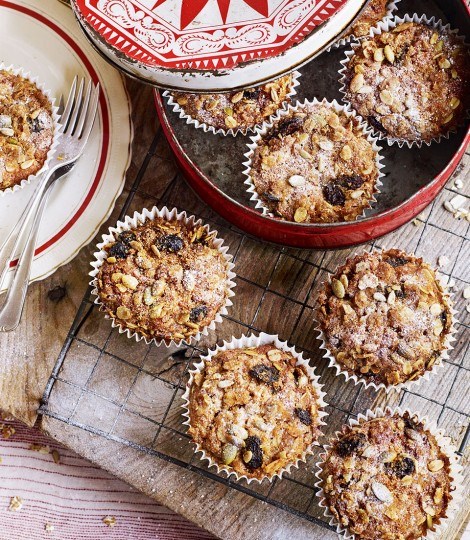 Oaty nutmeg breakfast muffins