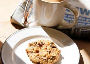 Oaty, nutty, fruity cookies
