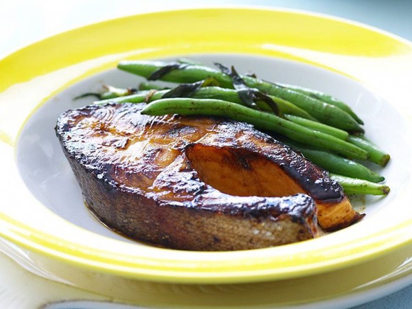 Ocean trout with stir-fried beans