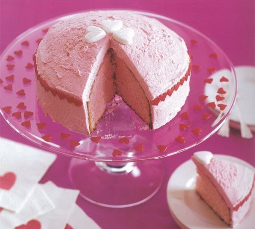 Oh-ma's pink whipped-cream cake