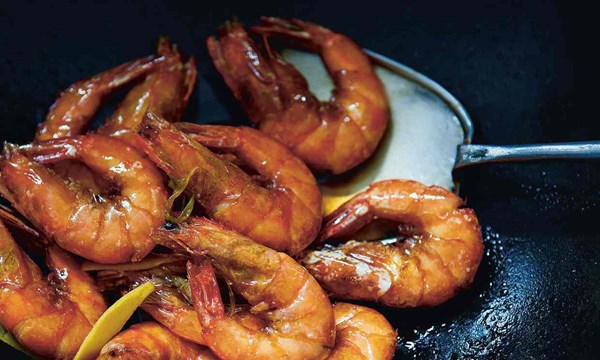 Oil-exploded shrimp (You gao xia)