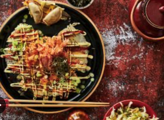 Okonomiyaki-style lace pot-stickers