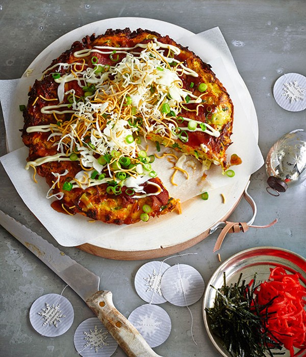 Okonomiyaki with shredded cabbage, dailkon and fried noodles recipe