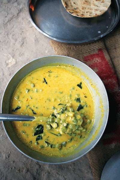 Okra in yogurt (Bhinda ni kadhi)