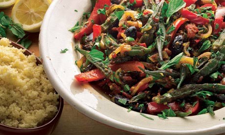 Okra with tomato, lemon and coriander