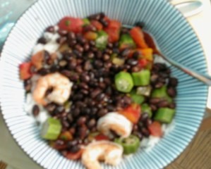 Okra with tomato, rice and black beans