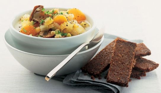 Old country mushroom, bean and barley soup