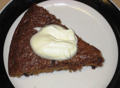 Old-fashioned blueberry cake