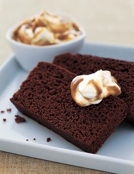 Old-fashioned gingerbread with molasses whipped cream