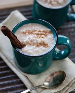 Old-fashioned Mexican oatmeal (Avena)