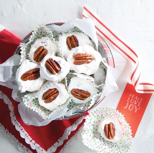Old-fashioned orange divinity candy