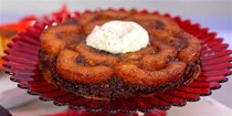 Old-fashioned pineapple upside-down cake