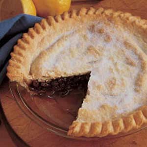 Old-fashioned raisin pie