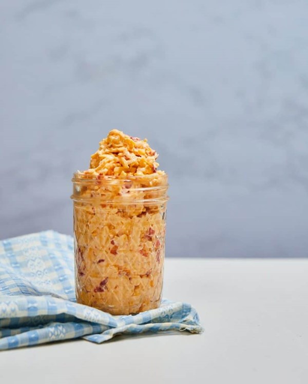 Old-fashioned Southern pimento cheese