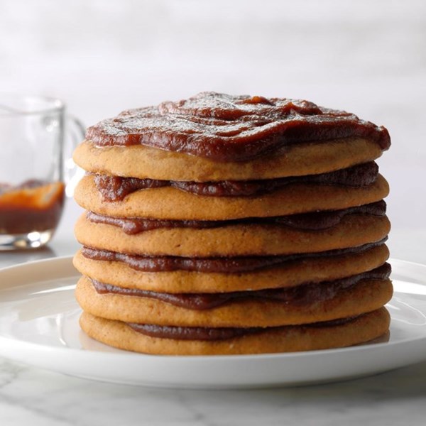 Old-fashioned stack cakes
