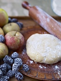Old-fashioned sweet shortcrust pastry
