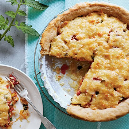 Old-fashioned tomato pie