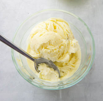 Old-fashioned vanilla frozen custard