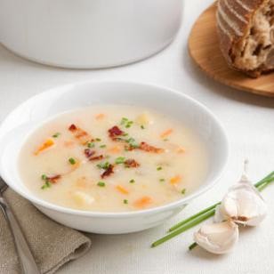 Old-fashioned winter vegetable chowder