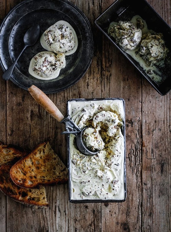 Old sourdough ice cream [Fiona Hugues]