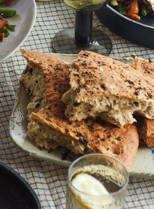 Olive and oregano flatbread