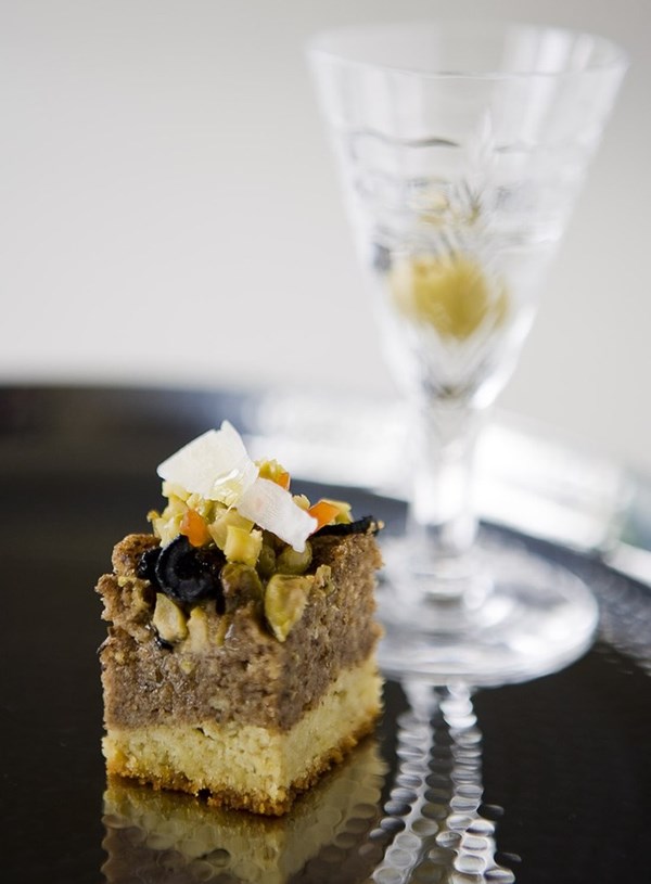Olive cake