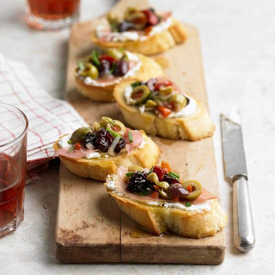 Olive-cherry bruschetta