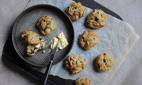 Olive choux buns