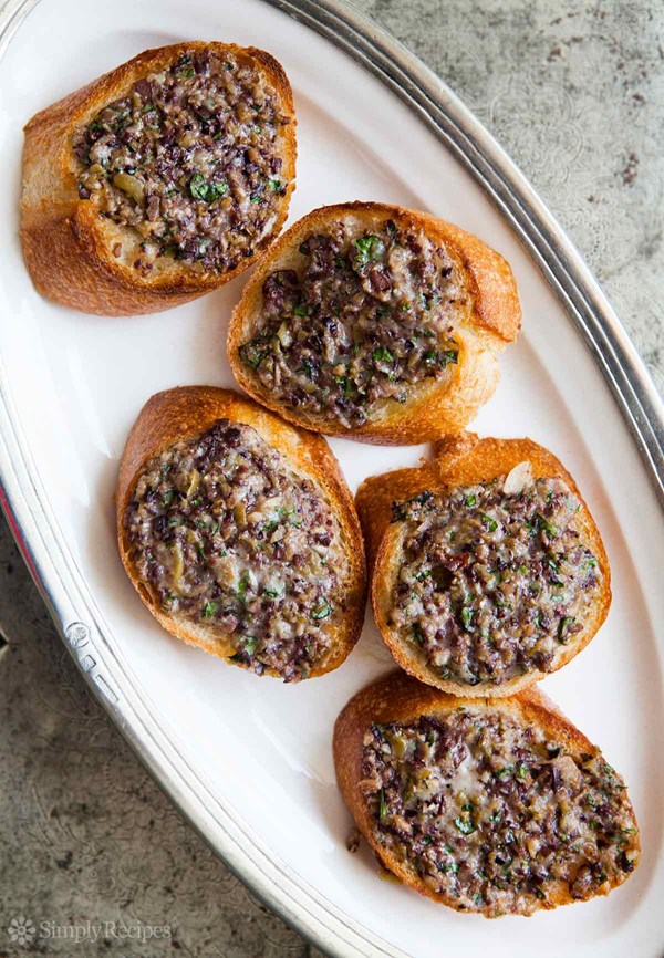Olive crostini