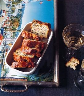Olive, garlic, and rosemary cake (Cake aux olives, ail et romarin)