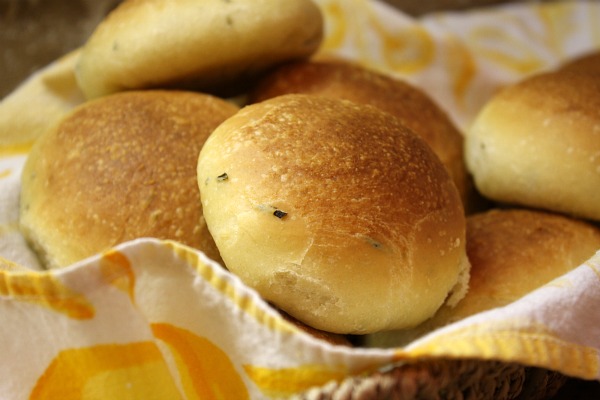 Olive oil & rosemary rolls