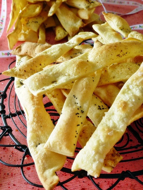 Olive oil crackers