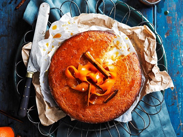 Olive oil marmalade cake