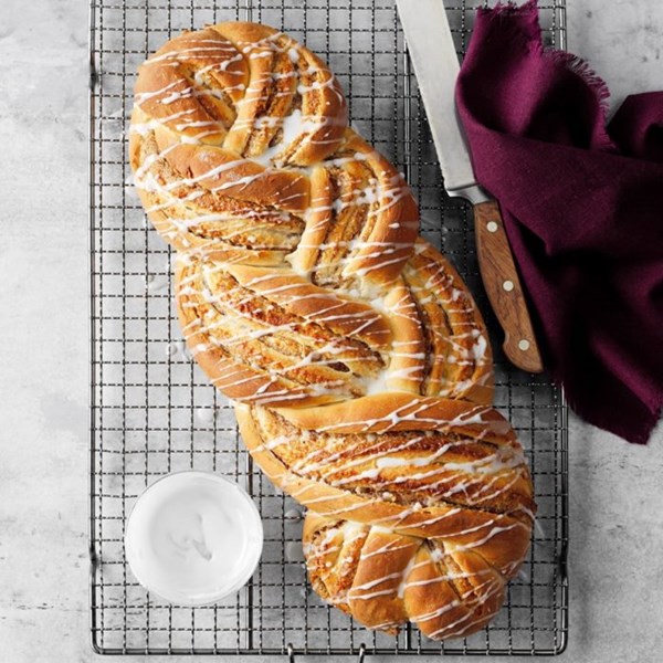 Oma's marzipan stollen