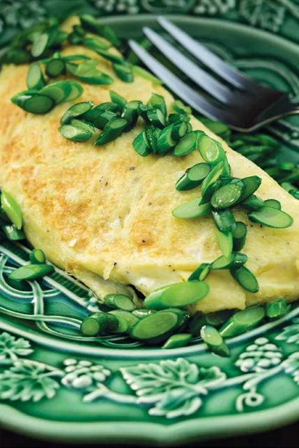 Omelet of garlic scapes