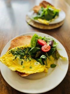 Omelette cooked with walnut oil (Les oeufs sur le plat à l’huile de noix)