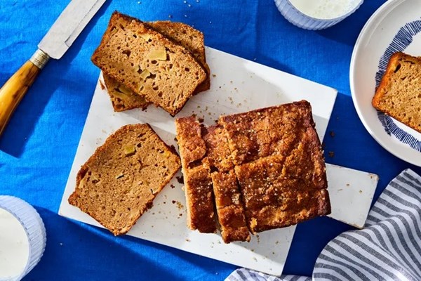 One-bowl apple bread