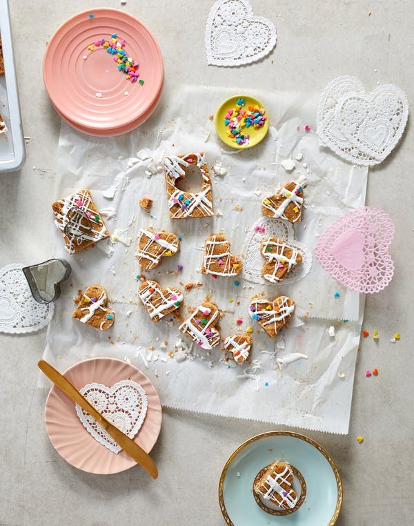 One-bowl pantry blondies