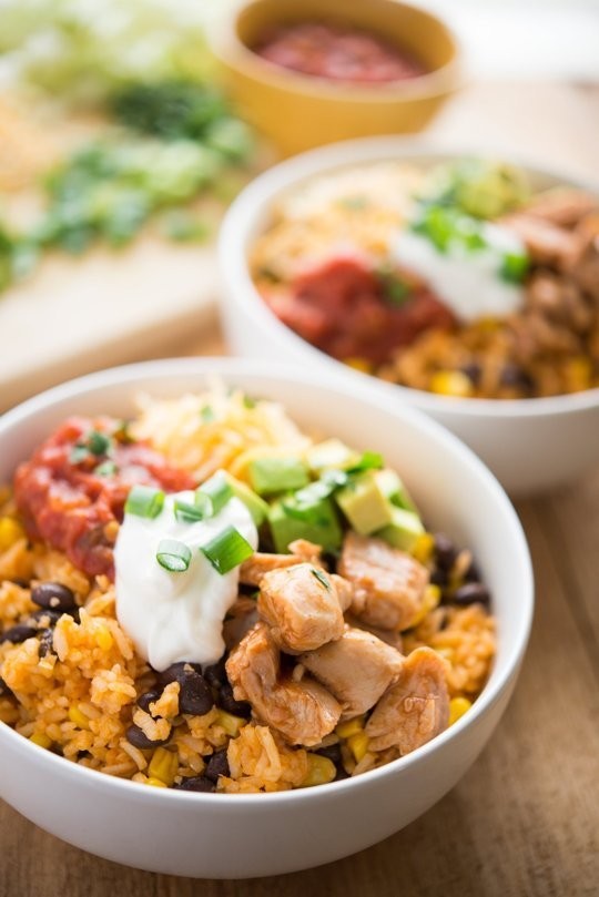 One-pan BBQ chicken burrito bowls