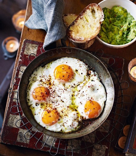 One-pan chilli eggs with guacamole